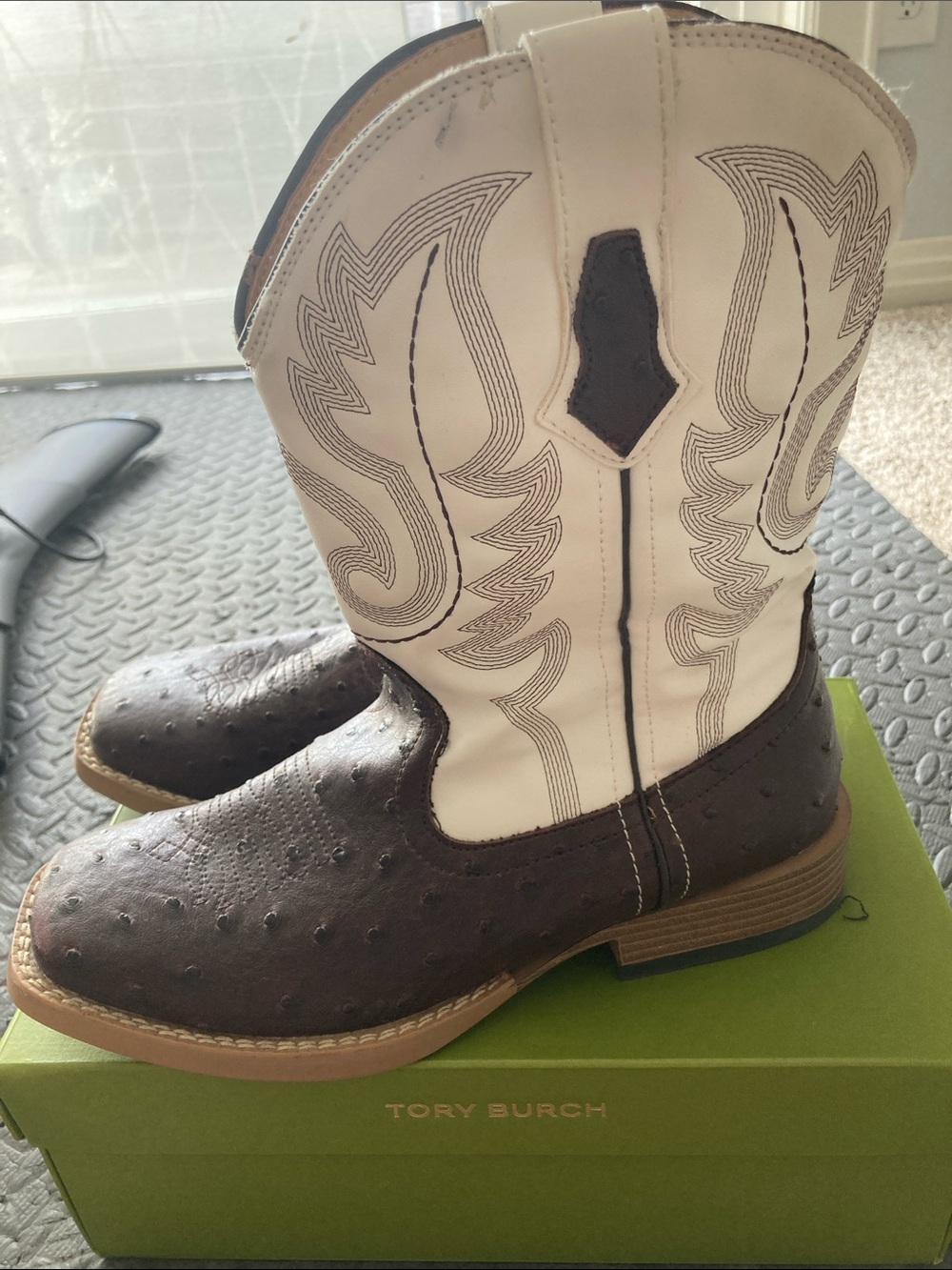Roper Brown Foot White Shaft  Western Boots
